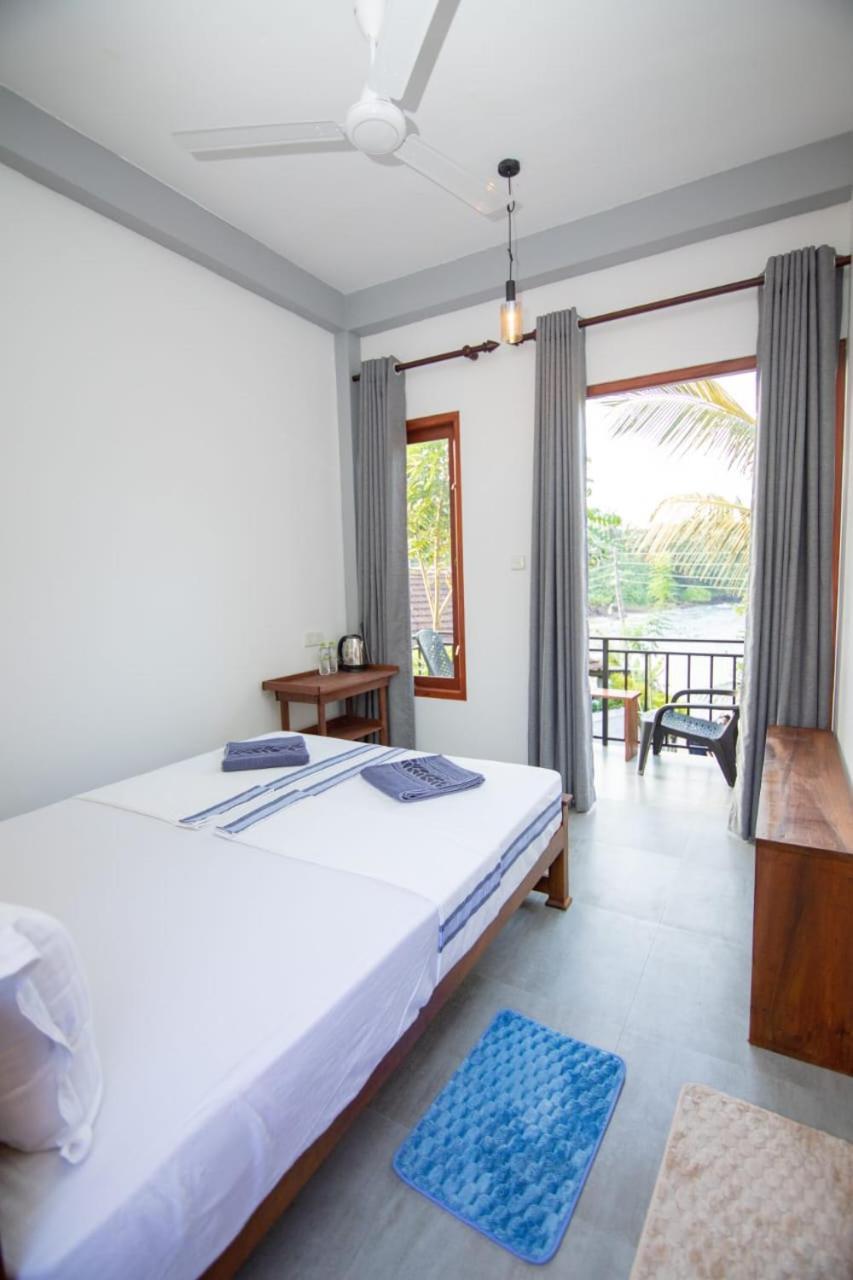 Light House Beach Home Matara Rum bild